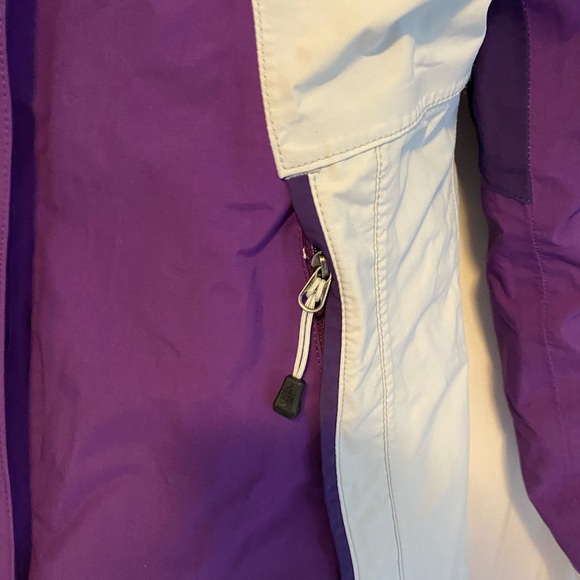 3 in 1 Northface Jacket - Picture 10 of 15